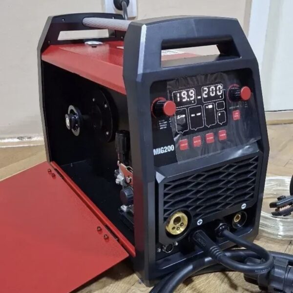 CO2 APARAT FABBRO MIG 200A SYNERGIC